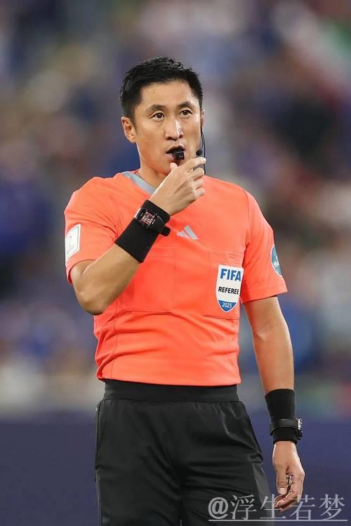 参加候选裁判员培训班，马宁再次冲击世界杯